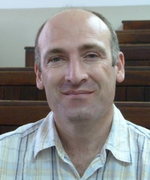 Dr. Gustavo Helguera